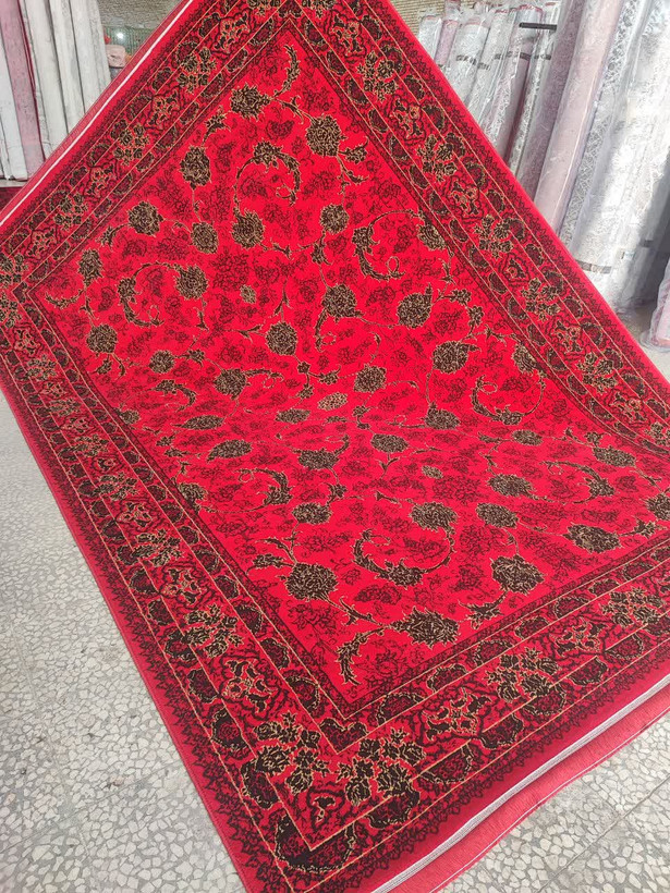 فرش طرح 700 شانه تراکم 1500 رنگ لاکی مدل ملک(ارسال رایگان)